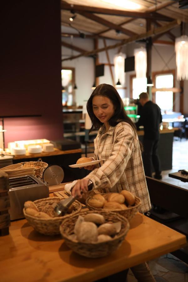 Bodetaler Basecamp Lodge - Bergsport- Und Naturerlebnishotel 鲁贝兰德 外观 照片